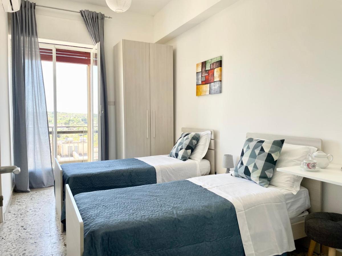 Centopassi Noto B&B Buitenkant foto